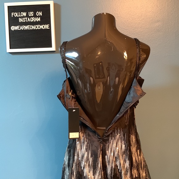 Sequined Party Dress - Picture 7 of 8